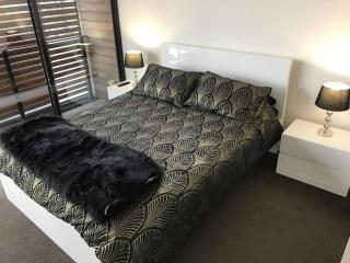 Ballarat - On the Lake with gift voucher - Wendouree - 8