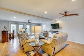Canal-Front Home with Lanai in Cape Coral! - Cape Coral - 7