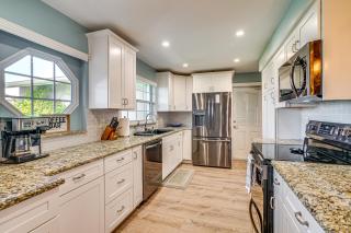 Canal-Front Home with Lanai in Cape Coral! - Cape Coral - 1