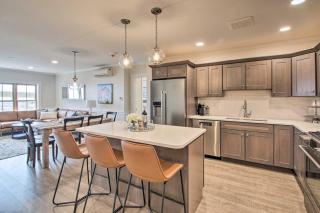True Upscale Ski In & Out Condo with Pool & Hot Tub - Conway - 5