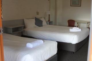 Bega Downs Motor Inn - Bega - 3