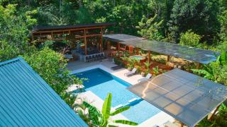 Casa Iris- Home for Family, Steps From the Beach, Pool and Yoga Deck - Puerto Viejo - 0