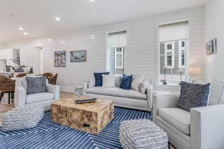 Easy Like Sunday Morning TC 8204 - 9