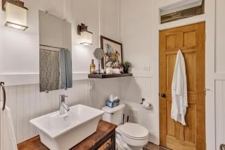 Bare Feet Beach House Close to beach dog friendly - Gulfport - 5
