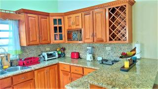 Island Paradise Apartments - The Valley - 9