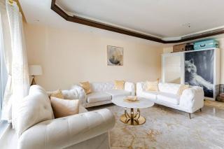 Super flat in Corniche tower - Ajman - 0