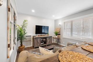 Wake Zone Lighthouse Lodge - Lake Views - Kimberling City - 3