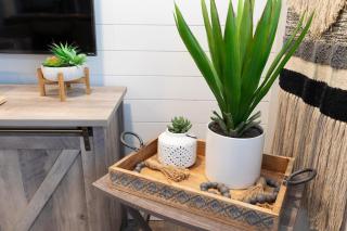 Wake Zone Lighthouse Lodge - Lake Views - 2