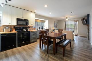 Libby's Perch No Stairs Outdoor Pool - 0