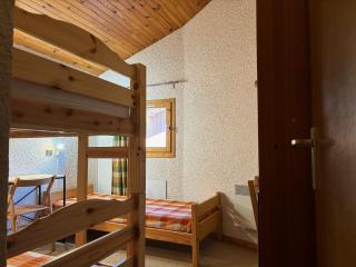 Duplex 3 pièces avec mezzanine, 6 pers, skis aux pieds, proche commodités - FR-1-329-96 - 7