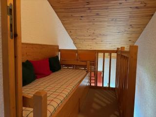 Duplex 3 pièces avec mezzanine, 6 pers, skis aux pieds, proche commodités - FR-1-329-96 - 4