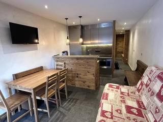 Méribel: Appt avec balcon, casier à skis, animaux acceptés - FR-1-355-263 - 0