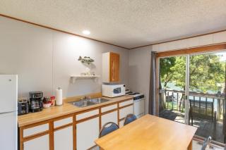 Artilla Cove Cabin 3 - Lake views -Outdoor Pool - 6