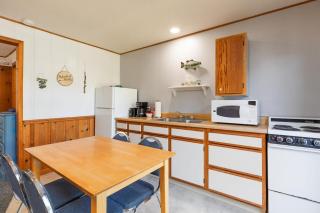 Artilla Cove Cabin 3 - Lake views -Outdoor Pool - Branson - 4