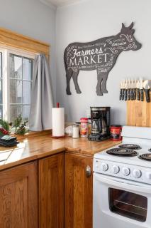 Historic Rockaway Beach Cottage - 6