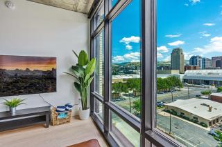 Exceptional 1BD BA-PoolHotTubGymParking- Downtown! - Salt Lake City - 2