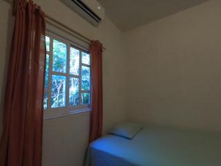ROOM FOR RENT WITH AC and WI-FI LOCATED IN BARRA DE LA CRUZ - Barra de la Cruz - 7