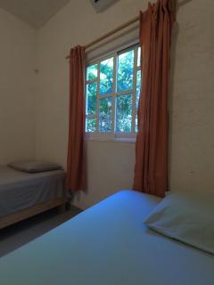 ROOM FOR RENT WITH AC and WI-FI LOCATED IN BARRA DE LA CRUZ - Barra de la Cruz - 6