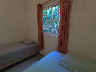 ROOM FOR RENT WITH AC and WI-FI LOCATED IN BARRA DE LA CRUZ - Barra de la Cruz - 0