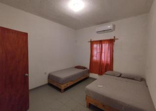 ROOM FOR RENT WITH AC and WI-FI LOCATED IN BARRA DE LA CRUZ - Barra de la Cruz - 2