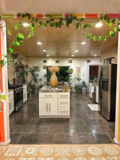 Hippie Chic Oasis - 5