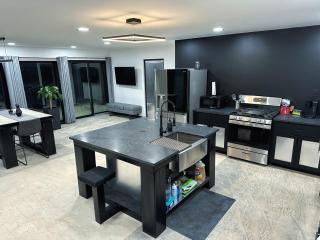 High Plains Hideaway - Colby - 1