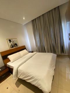 Bugatti Apartments - 4