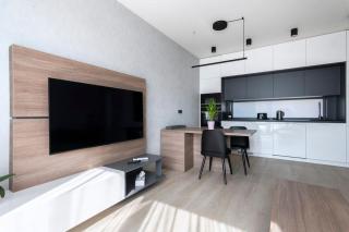 Spacious Top Floor Flat, Air Conditioning, Free Parking, 200Mb WiFi - Prague - 8