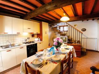 Beautiful stone mansion on the hills - Buti - 5