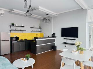 Cozy 2BR Canggu - 6 mins to Berawa beach - Netflix - Canggu - 9