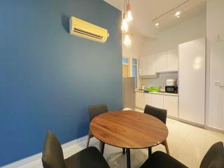 Mount Austin 2-4pax 5min Ikea Toppen Aeon Tebrau - Johor Bahru - 0