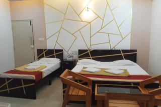 Royal comfort Inn - Bangalore - 8