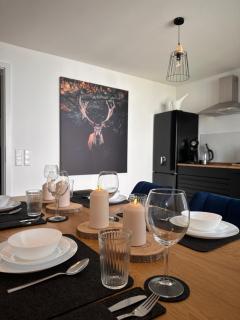 AMAO Indigo - Rollstuhlgerechte Suite - 62 qm - Balkon & Tiefgarage - Aufzug - Nähe Messe - bis 10 Pers 2Whg - Offenburg - 0