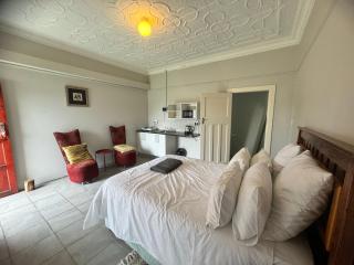 Stay at 8 on Lancaster - 2