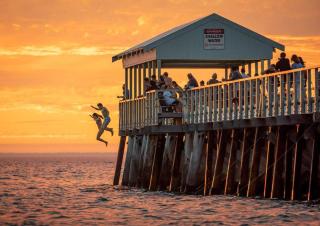 Luxurious Beach Front Apt with Ocean View Balcony - 1