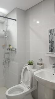 Studio type condo unit at Baseline Prestige - 4