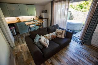 Hideaway Cabin for two on edge of New Forest - Hinton - 9