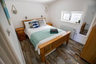 Hideaway Cabin for two on edge of New Forest - Hinton - 8