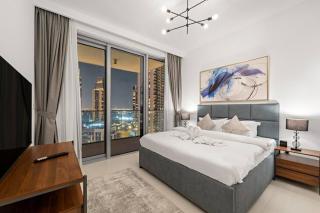 FIRST CLASS Luxury 2BR in Creek Harbour Pool, Gym, Walk to Dining - Dubai - 7