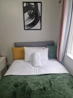 1Bed Home Sleeps 5 Free Parking Central Wifi - 5
