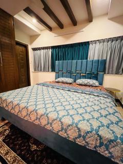 Luxury 2 Bedroom Apartment in Islamabad - 1