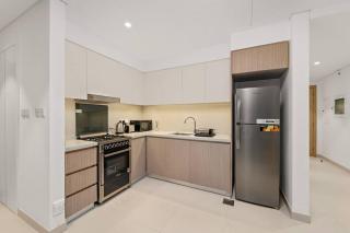 FIRST CLASS 1BR Urban Chic Oasis - Dubai - 4