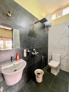Karkera Beach Villa - Malpe - 4