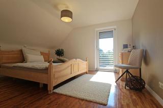 Moderne 70qm Wohnung nahe Würzburg, DAA, A3, A7, A81 in Fuchsstadt - Reichenberg - 0
