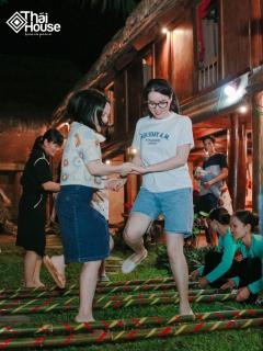 Thai House Pu Luong - Century Old Stilt House with Terrace Views - 1