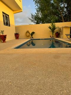 Villa à Malicounda 3 chambres, piscine, calme et confort à 10 min de Saly - Malikounda - 3