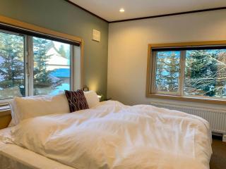 SHIKA HOUSE An ideal ski home in Rusutsu Village - 3 km from world class Rusutsu Ski Resort - Rusutsu - 1