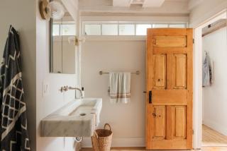 Stylish Rural Sanctuary Perfect for Every Season! - 5