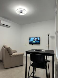 Apartamento 4 a 10 min caminando de la Estación de bus y tren María Zambrano - Málaga - 8