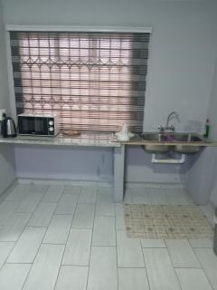 Perez guest house - Springs - 1